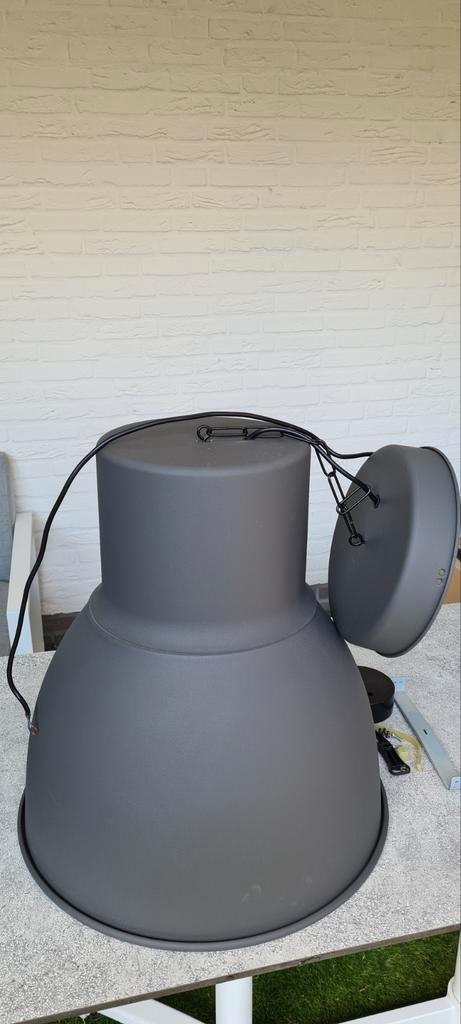 Ikea Hektar hanglamp donkergrijs - Zo goed als nieuw, Huis en Inrichting, Lampen | Hanglampen, Zo goed als nieuw, Minder dan 50 cm