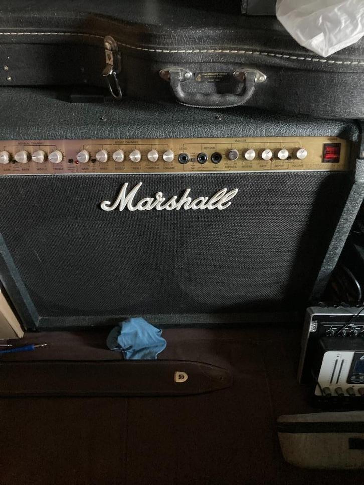 Verschillende Gitaar Amps, Muziek en Instrumenten, Versterkers | Bas en Gitaar, Zo goed als nieuw, Gitaar, 50 tot 100 watt, Ophalen of Verzenden