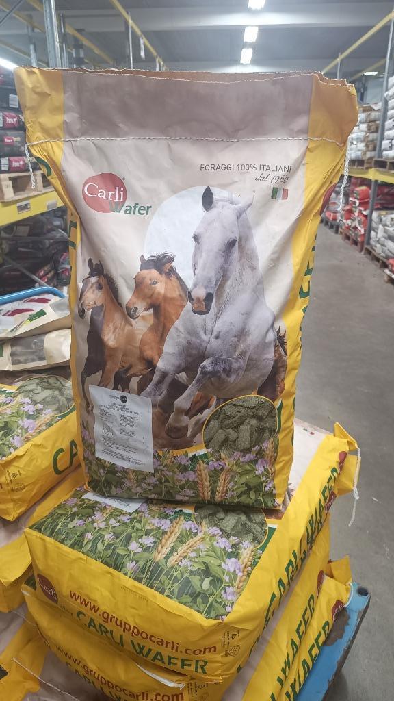 Hooibrok - HeuCobs - Fibre pellet - Carli Wafer, Dieren en Toebehoren, Dierenvoeding, Vee, Ophalen