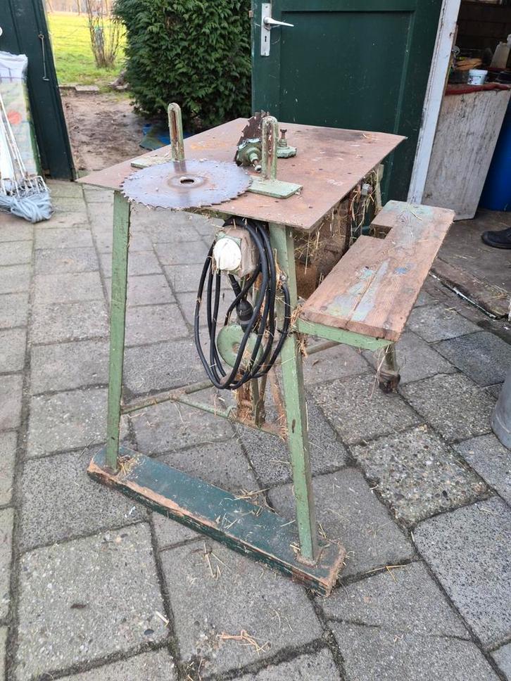 Oude Zaagtafel - Schuur Opruiming, Doe-het-zelf en Verbouw, Gereedschap | Zaagmachines, Gebruikt, Cirkelzaag, Ophalen
