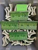 35 stuks Prachtige groene jugendstil randtegels 15x7,5cm, Antiek en Kunst, Antiek | Wandborden en Tegels, Ophalen