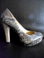 Bruin lederlook plateaupump in slangmotief mt. 39, Kleding | Dames, Schoenen, Ophalen, Pumps, Bruin, Nieuw