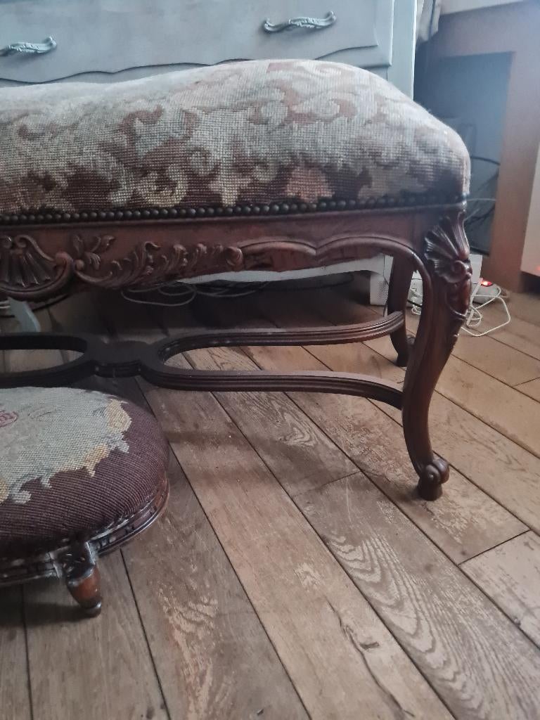 Antieke poef zitbank bedbank, Ophalen