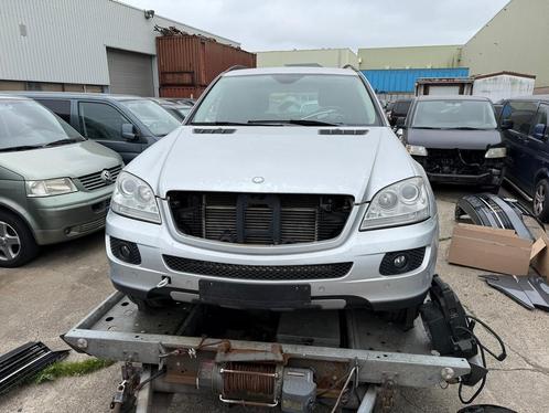 Mercedes-Benz ML W164 voorkop zilver, Auto-onderdelen, Carrosserie en Plaatwerk, Bumper, Mercedes-Benz, Gebruikt, Ophalen