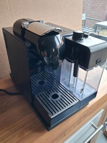 DeLonghi Lattissima EN520 Nespresso Machine (blauw) beschikbaar voor biedingen