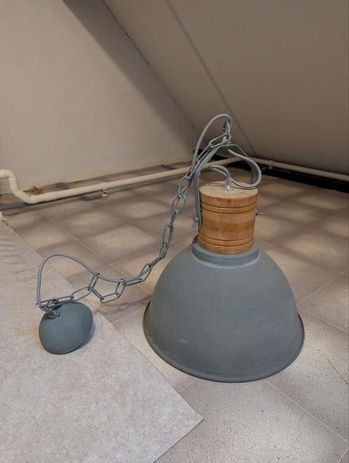Industriele metaal/hout hanglamp aan ketting 38cm doorsnee, Huis en Inrichting, Lampen | Hanglampen, Zo goed als nieuw, Minder dan 50 cm