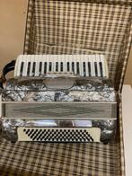 accordeon, Muziek en Instrumenten, Accordeons, Gebruikt, 80-bas, Toetsaccordeon, Met riemen