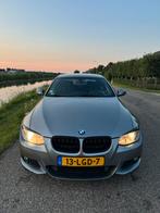 BMW 3-Serie E92 320I LCI 120KW 2010 Grijs NAP, Auto's, 4 cilinders, 4 stoelen, Alcantara, 163 pk
