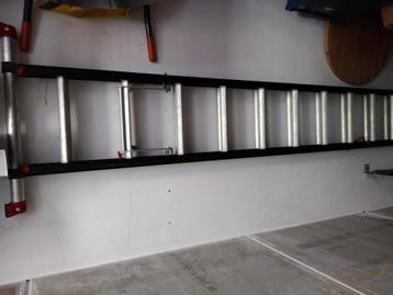 Ladder Altrex beschikbaar voor biedingen