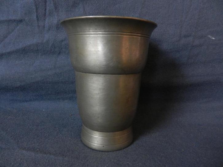 Gero tinnen beker ontwerp Chris van der Hoef h. 10,8 cm, Antiek en Kunst, Kunst | Designobjecten, Ophalen of Verzenden