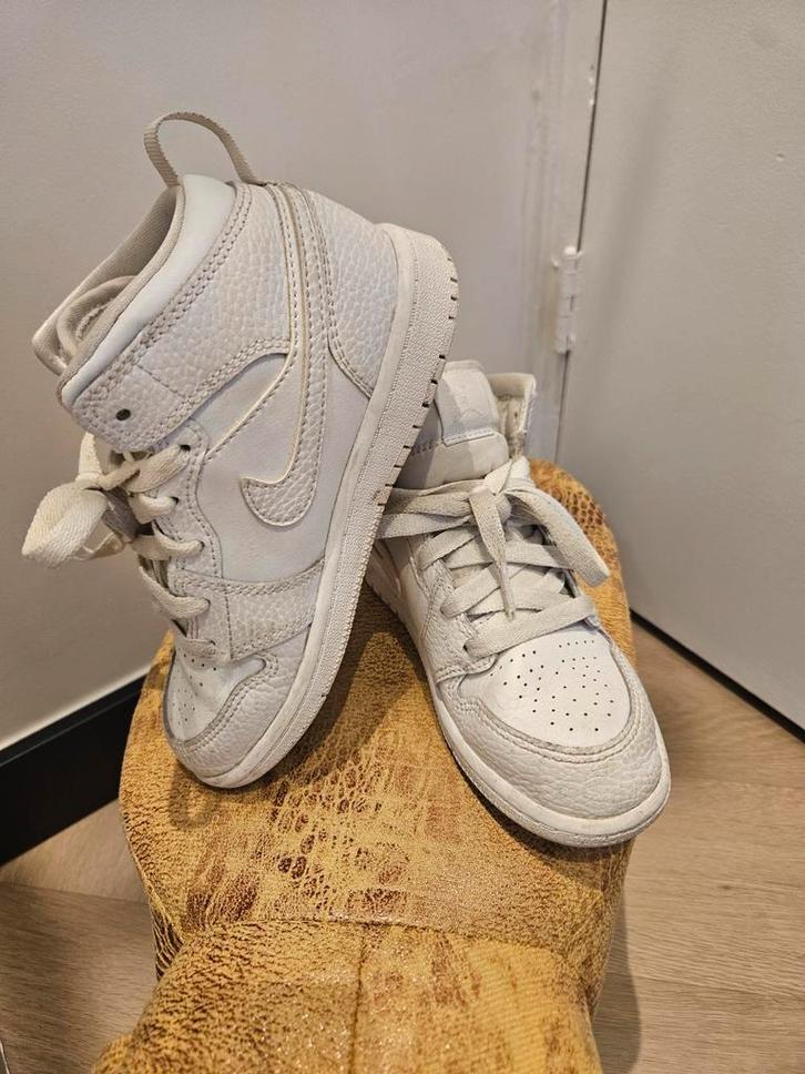 Nike Jordan kinderschoenen maat 31, Kinderen en Baby's, Kinderkleding | Schoenen en Sokken, Schoenen, Jongen of Meisje, Ophalen of Verzenden