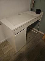 Ikea bureau Micke 105x50 cm, kleur wit inclusief bureaustoel, Huis en Inrichting, Bureaus, Ophalen, Gebruikt, Bureau