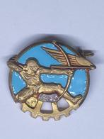 Militaire school badge luchtmachtbasis 721 Rochefort France, Verzamelen, Ophalen of Verzenden, Luchtmacht, Overige gebieden, Embleem of Badge