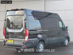 Iveco Daily 35S21 210PK Automaat 2025 model L2H2 ACC LED Nav, Auto's, Bestelauto's, Automaat, Stof, Euro 6, 4 cilinders