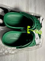 Crocs in de kleur Green Ivy, Ophalen of Verzenden, Nieuw, Groen, Sandalen of Muiltjes