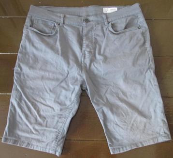 Heren Korte broek grijs, nieuw. beschikbaar voor biedingen