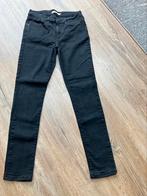 Zwarte spijkerbroek Levi 711 skinny 30, Kleding | Dames, Spijkerbroeken en Jeans, Overige jeansmaten, Levi, Zo goed als nieuw