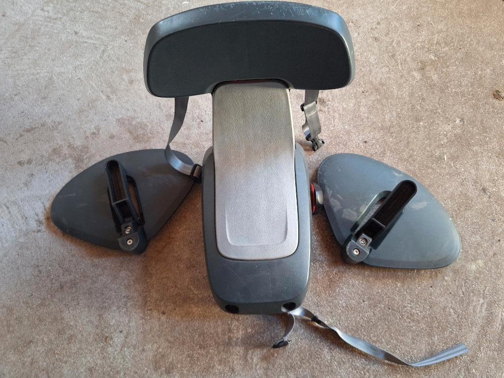 Fietsstoeltje 25 kg plus, Fietsen en Brommers, Achterzitje, Voetsteuntjes, 22 t/m 36 kg, Zo goed als nieuw