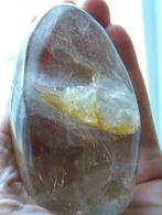 bergkristal Grote sculptuur met mooie insluitingen  345gram, Verzamelen, Mineralen en Fossielen, Ophalen of Verzenden, Mineraal