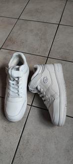 D HAMPION wit sneakers maat 44, Ophalen of Verzenden, Zo goed als nieuw, Wit