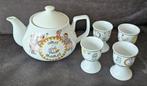 Gezellige theepot + 4 eierdopjes van Theo, Huis en Inrichting, Keuken | Servies, Ophalen of Verzenden, Zo goed als nieuw, Overige stijlen