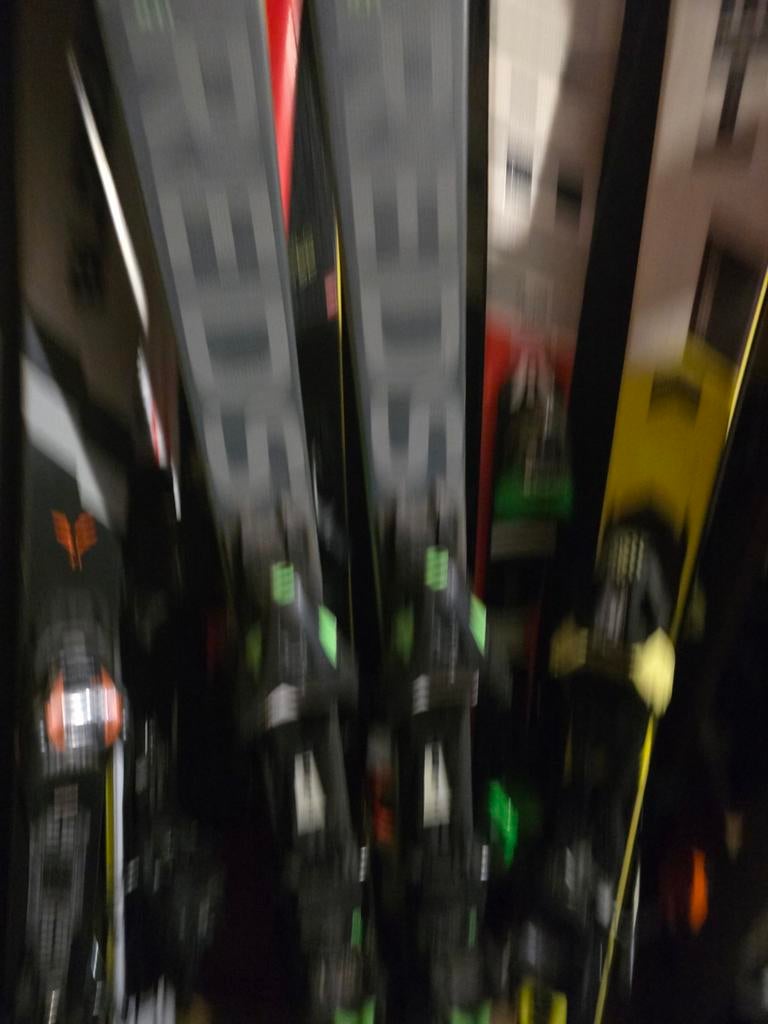 156cm ATOMIC REDSTER XTI ALL ROUN CARVE SKIS VOOR GEVORDERDE, 140 tot 160 cm, Ophalen of Verzenden, Zo goed als nieuw, Carve