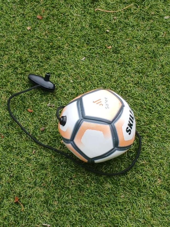 Derbystar Skillball - Perfect voor training!, Sport en Fitness, Voetbal, Gebruikt, Bal, Ophalen of Verzenden