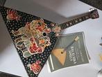 Uit Rusland afkomstige balalaikas en halinka met muziekboek, Ophalen of Verzenden, Gebruikt
