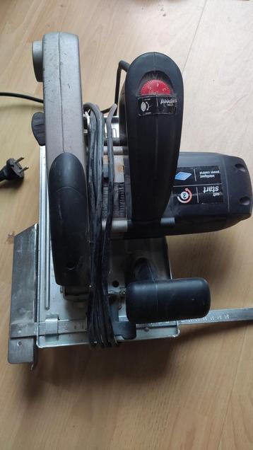 Cirkelzaag 210mm met extra nieuw zaagblad beschikbaar voor biedingen