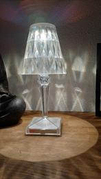 Kartell tafellamp oplaadbaar, Huis en Inrichting, Lampen | Tafellampen, Ophalen of Verzenden, Zo goed als nieuw, Kunststof, Minder dan 50 cm