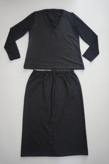 Trui en rok set zwart met zilver stipje maat 40 handmade beschikbaar voor biedingen