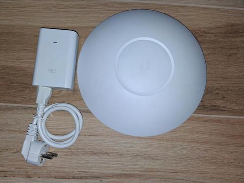 Ubiquiti unifi 6 Long range, Computers en Software, Accesspoints, Zo goed als nieuw, Verzenden