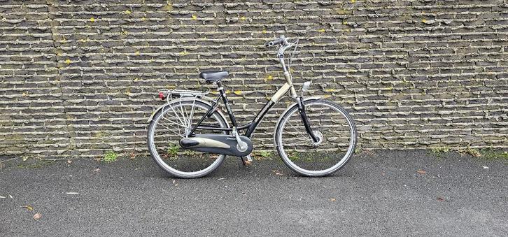Batavus damesfiets met 8 versnellingen en rollerbrake-remmen, Fietsen en Brommers, Fietsen | Dames | Omafietsen, Gebruikt, 56 cm of meer
