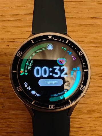 Samsung Galaxy watch 5 pro beschikbaar voor biedingen