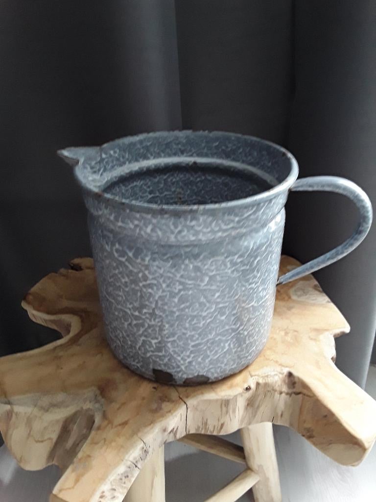 Emaille melkkan, Ophalen