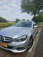 Nette Mercedes-Benz E-Klasse E300 Bluetec Hybrid 231pk, Auto, Auto's, Mercedes-Benz, Automaat, Achterwielaandrijving, 193 €/maand