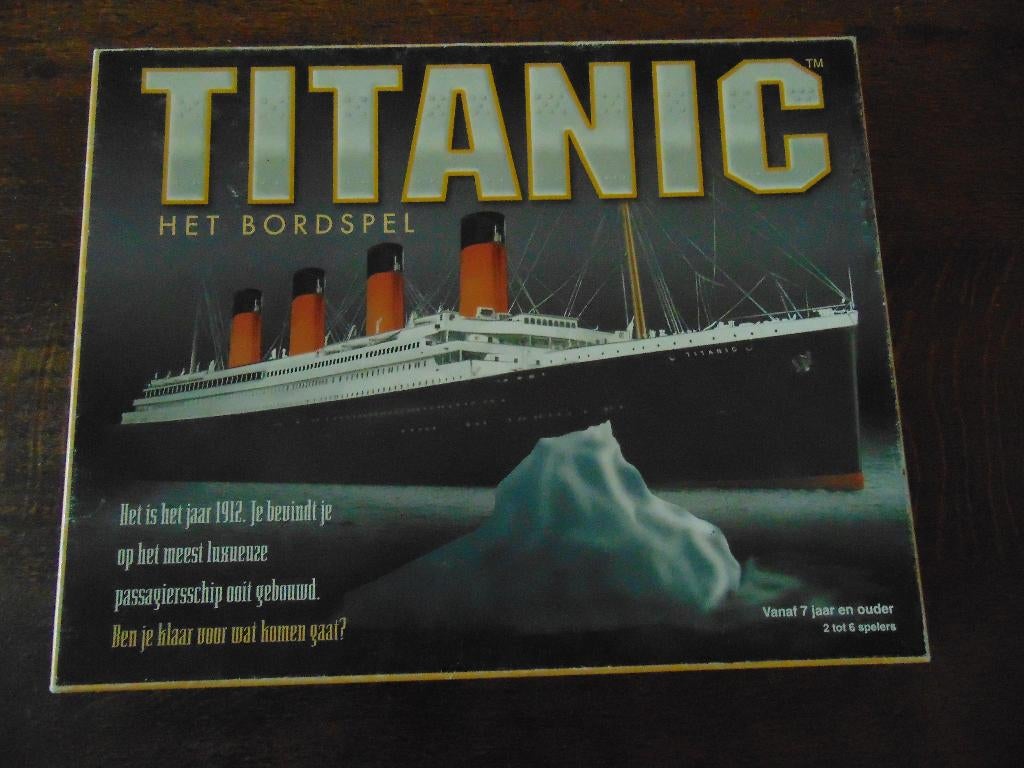 Titanic Spel van Universal Games, Hobby en Vrije tijd, Gezelschapsspellen | Bordspellen, Vijf spelers of meer, Ophalen of Verzenden