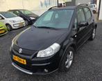 Suzuki SX4 1.6 Comfort 4x4 hoge instap, Auto's, Gebruikt, Zwart, 4 cilinders, Handgeschakeld
