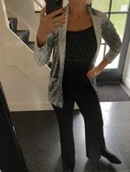 YAYA, prachtig velours “zilveren” blazer in maat S/M, Kleding | Dames, Jasjes, Kostuums en Pakken, Maat 38/40 (M), Overige kleuren