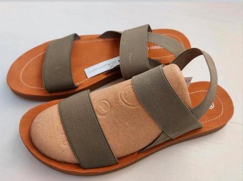 Nieuw: Sandalen (TrendOne) met elastiek, 39, kaki kleur., Kleding | Dames, Schoenen, Nieuw, Sandalen of Muiltjes, Overige kleuren