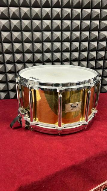 Pearl 14”x6,5” Free Floating Brass Snare drum beschikbaar voor biedingen