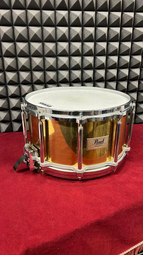 Pearl 14”x6,5” Free Floating Brass Snare drum, Muziek en Instrumenten, Drumstellen en Slagwerk, Gebruikt, Pearl, Ophalen of Verzenden