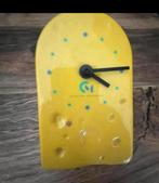 Vintage melkunie kaas klok, Huis en Inrichting, Ophalen of Verzenden, Zo goed als nieuw, Analoog, Wekker of Tafelklok