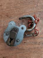 Oud hangslot '2 Tour' met sleutel, Antiek en Kunst, Ophalen of Verzenden