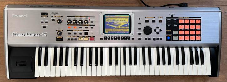 Roland Fantom-S 61 Workstation - Studio Conditie!, Muziek en Instrumenten, Midi-apparatuur, Gebruikt, Ophalen