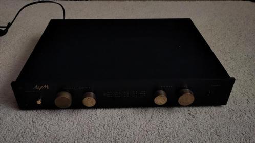 AVM Evolution V3 (zwart) voorversterker, Audio, Tv en Foto, Versterkers en Receivers, Gebruikt, Stereo, Overige merken, Ophalen of Verzenden