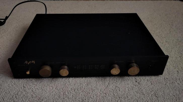 AVM Evolution V3 (zwart) voorversterker, Audio, Tv en Foto, Versterkers en Receivers, Gebruikt, Stereo, Minder dan 60 watt, Overige merken