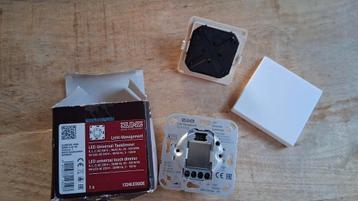 1224 LEDUDEJung LED Universele Tastdimmer met LS Afdekking beschikbaar voor biedingen
