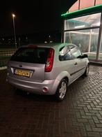 Ford Fiësta 1.3 8V 3DR 2006 Grijs, Auto's, 1299 cc, 40 €/maand, 4 cilinders, Origineel Nederlands