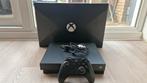 Xbox One X - Scorpio Edition, Spelcomputers en Games, Spelcomputers | Xbox One, Ophalen, Zo goed als nieuw, 1 TB, Met 1 controller